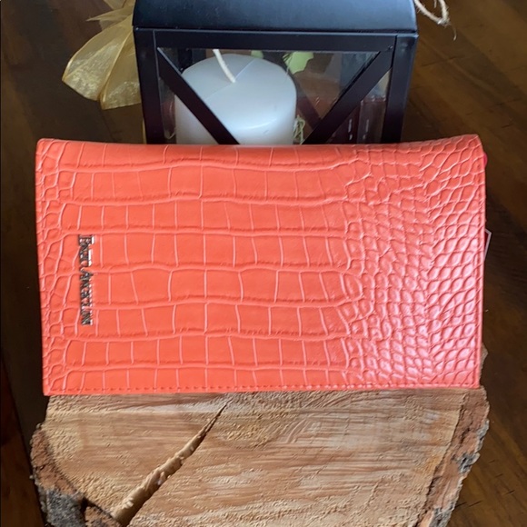 Enzo Angiolini Handbags - TRAVEL CLUTCH